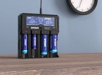 Зарядний пристрiй XTAR VP4L Plus Dragon